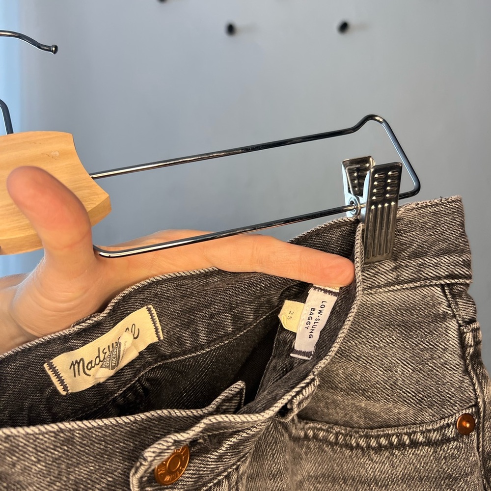 Madewell low slung baggy jeans - Picture 2 of 4
